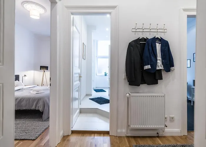 Hochwertige Altbauwohnung Im Modernen Stil In Wiesbaden - Kueche - Terrasse - Wlan - Zentral