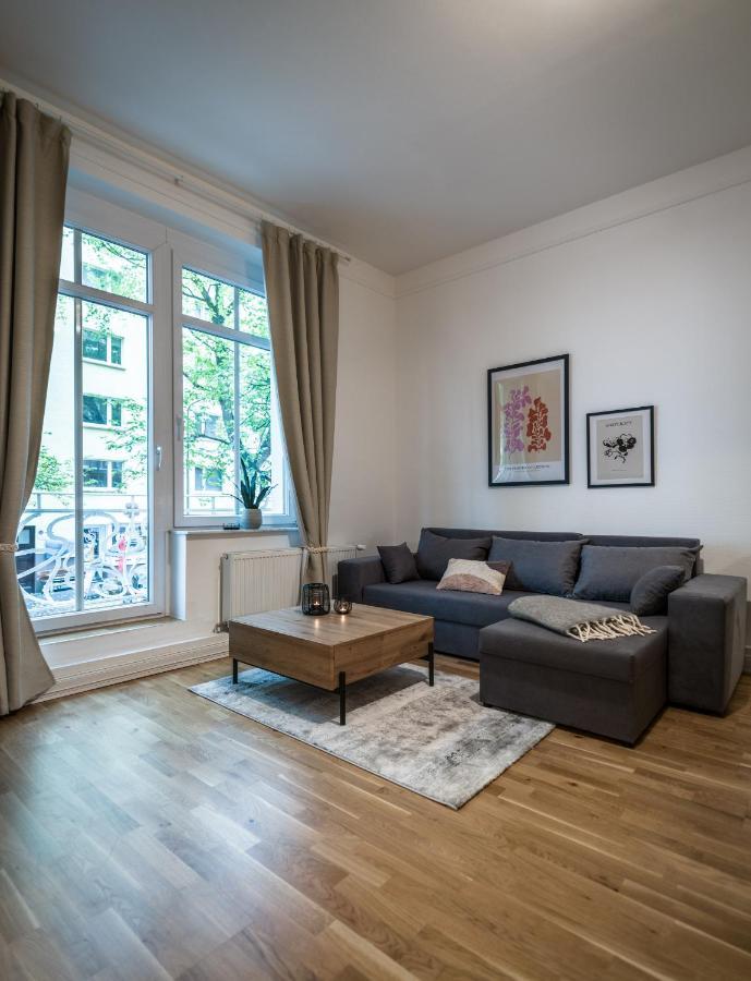 Hochwertige Altbauwohnung Im Modernen Stil In - Kueche - Terrasse - Wlan - Zentral
