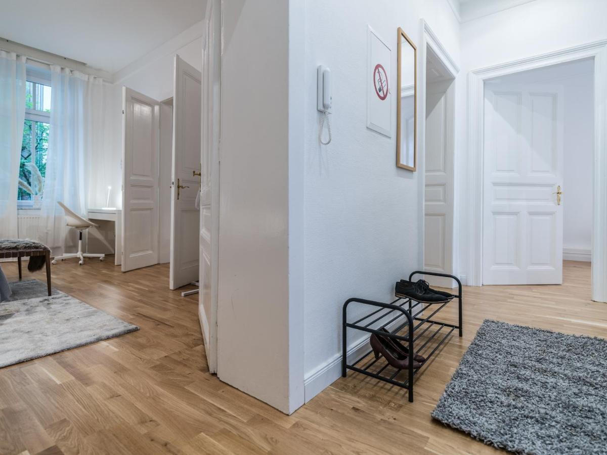Hochwertige Altbauwohnung Im Modernen Stil In - Kueche - Terrasse - Wlan - Zentral