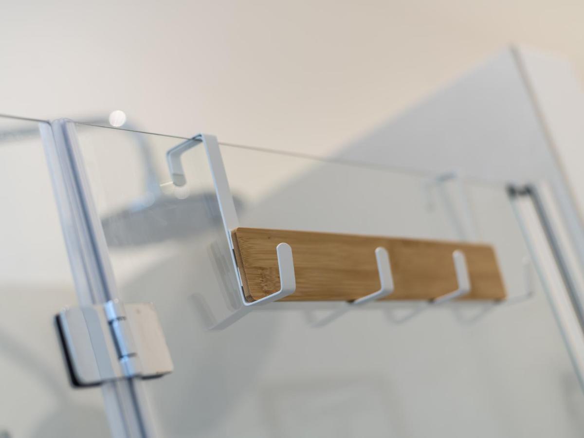 Hochwertige Altbauwohnung Im Modernen Stil In - Kueche - Terrasse - Wlan - Zentral