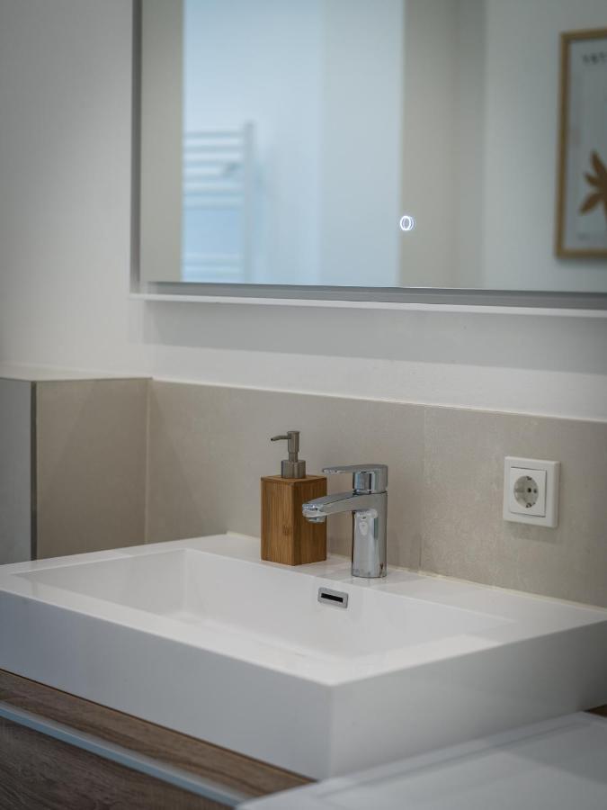 Lejlighed Hochwertige Altbauwohnung Im Modernen Stil In - Kueche - Terrasse - Wlan - Zentral Wiesbaden