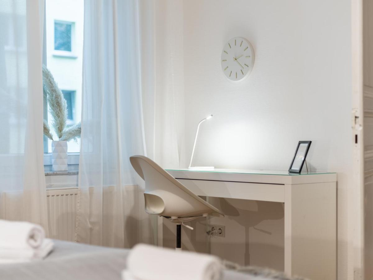 Hochwertige Altbauwohnung Im Modernen Stil In - Kueche - Terrasse - Wlan - Zentral